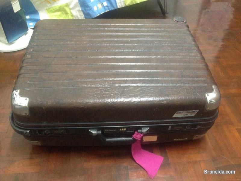 Used travelling suitcase, asking for $49 - image 1