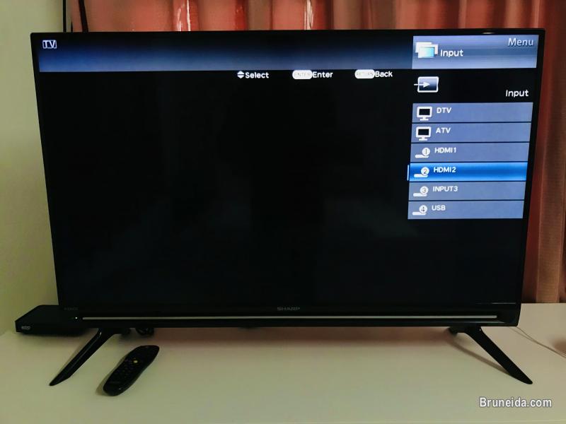Sony Aquos 40 inch Full HD TV - image 5