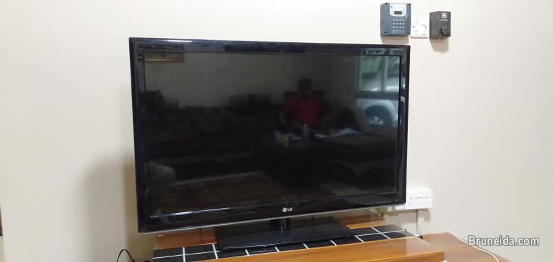 LG LED TV 43 " for sale - $300 (whatsapp only 8883104) - image 1