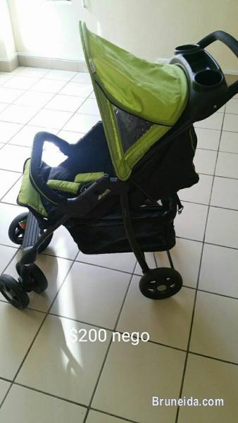 Graco twin stroller and Hauck stroller - image 2