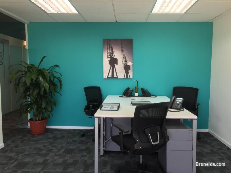 OFFICE FOR RENT - image 1