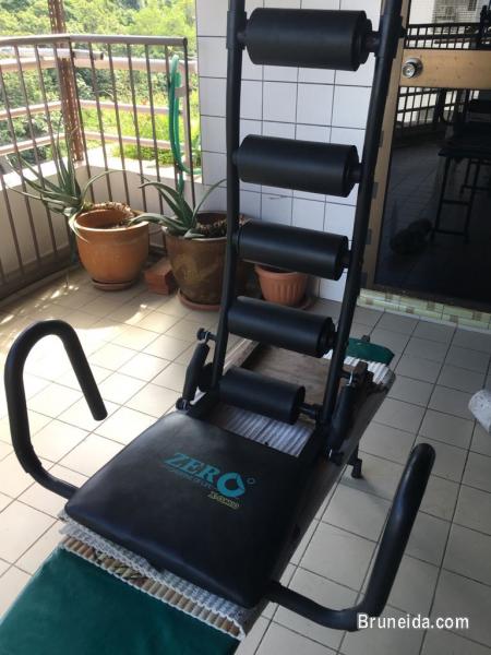 Abdominal exercise equipment - image 2