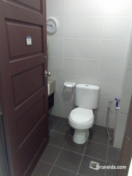 Private Master Room ensuite - image 4