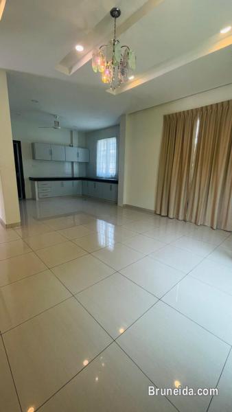 Picture of Detached house for rent @ Subok