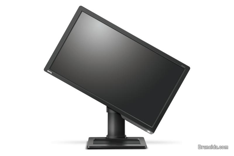 BENQ ZOWIE XL2411 144Hz MONITOR FOR SALE - image 2