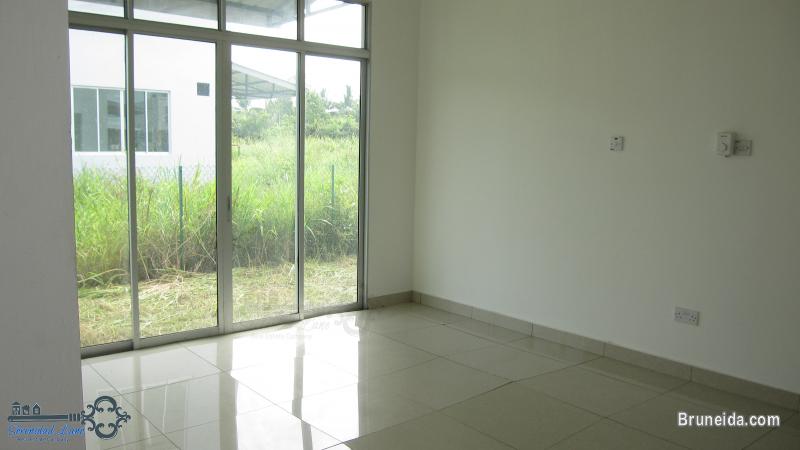 2-storey Detached House FOR RENT - image 5