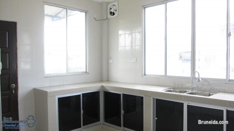 2-storey Detached House FOR RENT - image 6