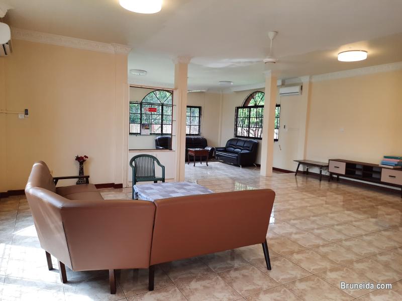 DETACHED HOUSE FOR RENT - image 2