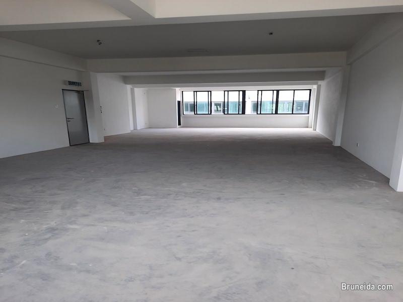 SHOP HOUSE FOR RENT - image 3