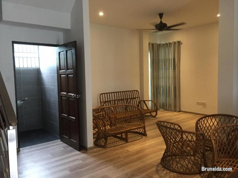 HOUSE FOR RENT AT JERUDONG - image 3