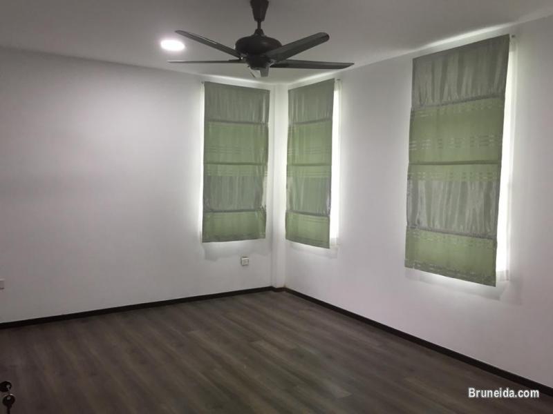 HOUSE FOR RENT AT JERUDONG - image 6