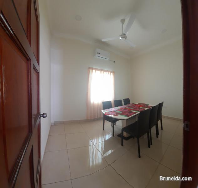 HOUSE FOR RENT - image 9