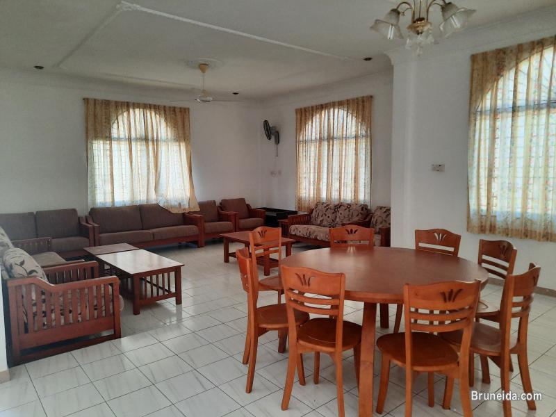 HOUSE FOR RENT - image 2