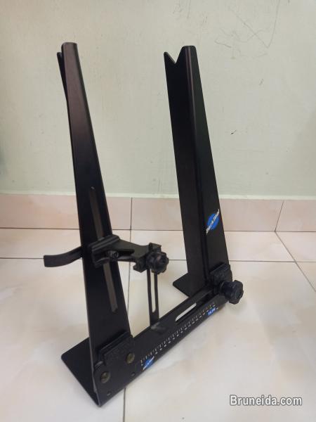 For sales - Park Tool TS-7M Home Mechanic Wheel Trying Stand - image 2