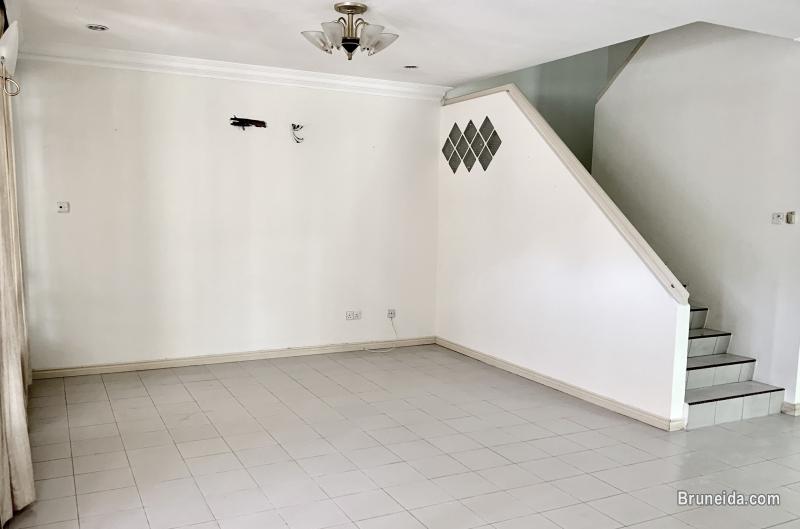 Corner Unit for rent - image 2