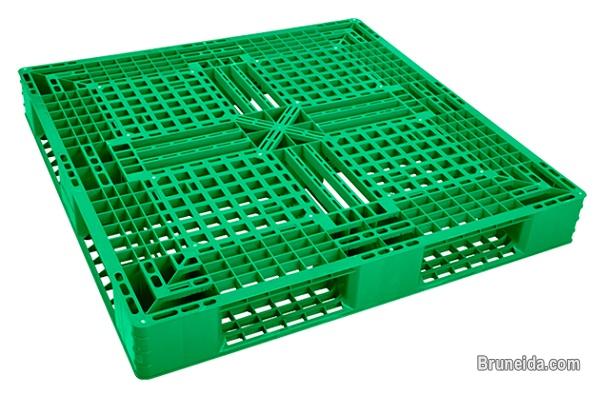 Plastic Pallet - image 1