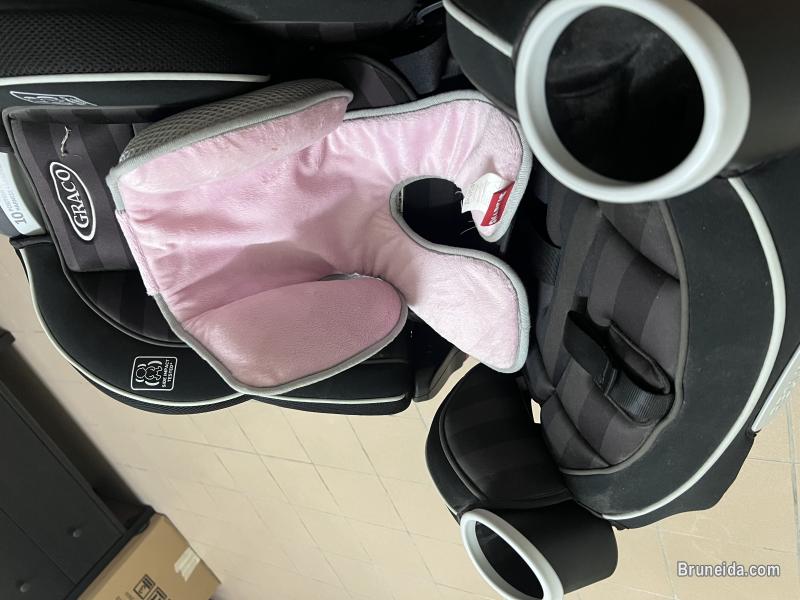 Graco 4ever baby car seat. - image 1