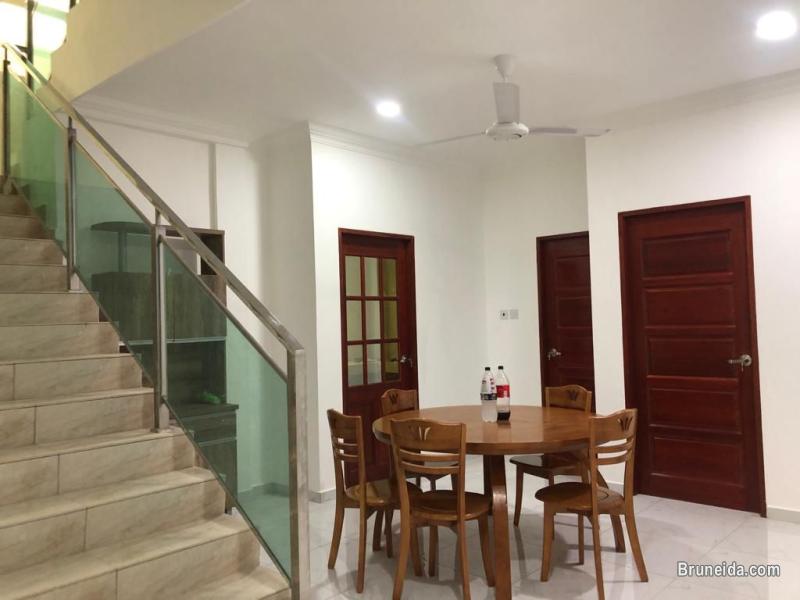 Corner Terrace 2 Storey House - image 2