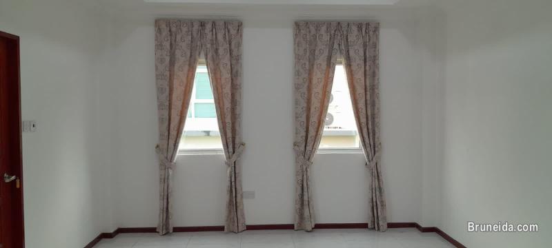 Corner Terrace 2 Storey House - image 5