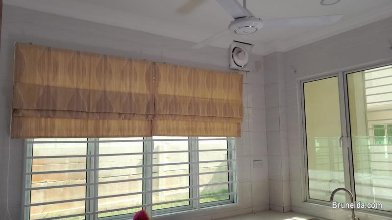 Corner Terrace 2 Storey House - image 6