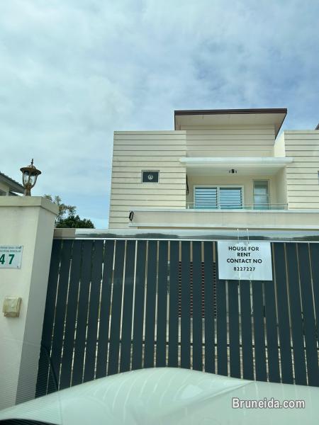 Corner Terrace 2 Storey House - image 7