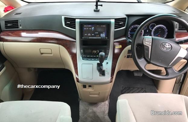 Toyota Vellfire 2. 4 auto model2010/2013 - image 6