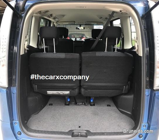 Nissan Serena 2. 0 auto 7seaters model2016 - image 4