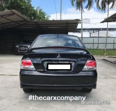 Mitsubishi Lancer 1. 6 auto GLX model2010 - image 4