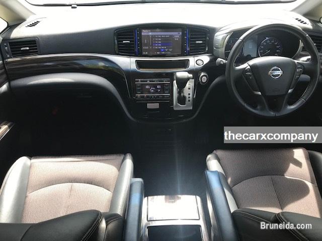 Nissan Elgrand 2. 5 auto highwaystar model2016 - image 4