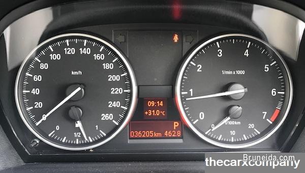 BMW 318i 2. 0 auto model2010 (Brunei used car) - image 4