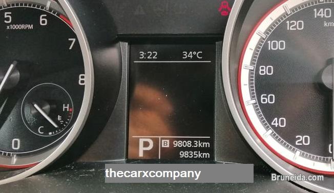 Suzuki Swift 1. 2 GLX auto with bodykit model2018 - image 4