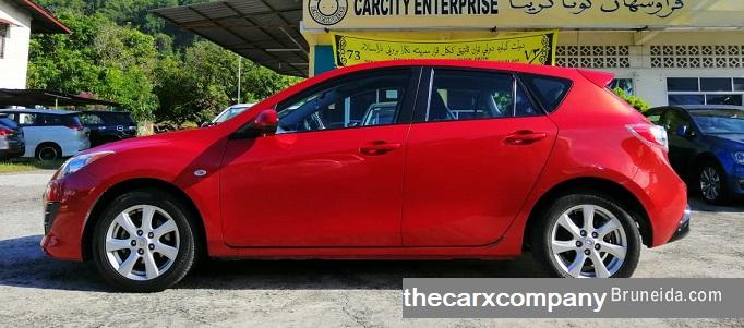 Mazda 3 1. 6 hatchback model2011 (Local) - image 2