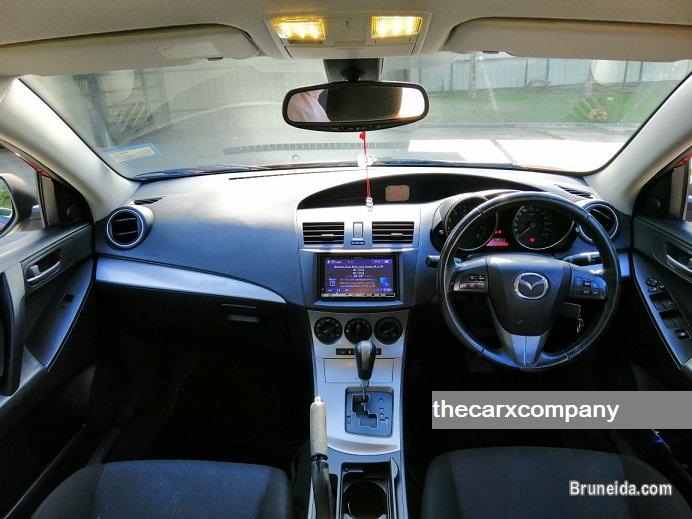Mazda 3 1. 6 hatchback model2011 (Local) - image 4