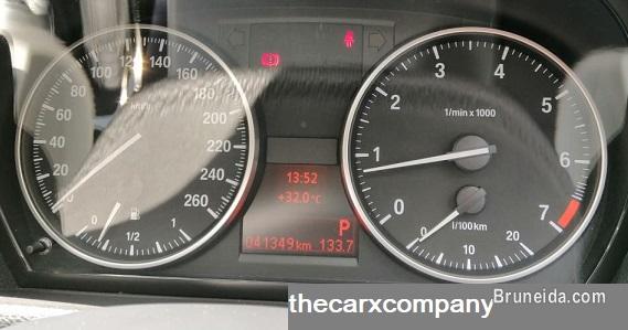 BMW 320i 2. 0 auto model2010 (Brunei used car) - image 5