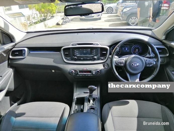 Kia Sorento 2. 4L auto model2015 - image 4