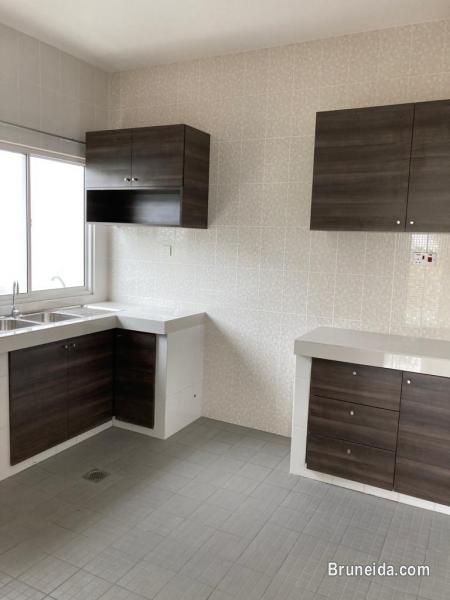 Comfy Home Real Estate - 2 storey corner terrace p/furnished - image 3