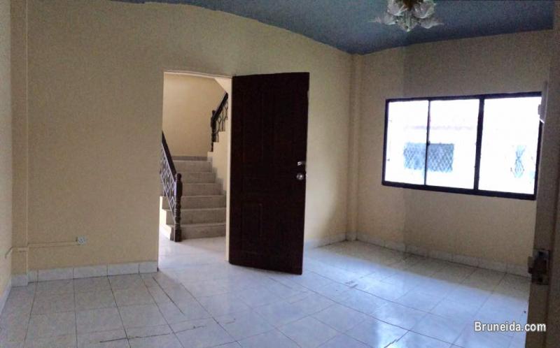 Mentiri - House For Rent - image 9