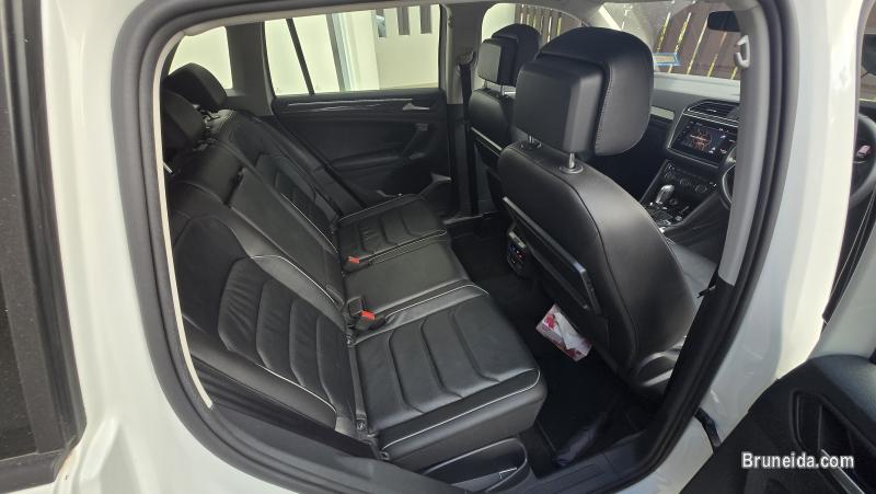 Volkswagen Tiguan R-Line - image 4