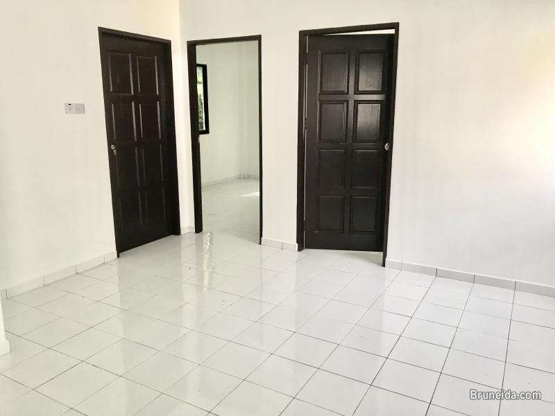 Rooms for rent (looking for housemates) - image 1