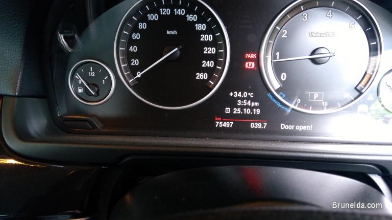 BMW 520 - image 3