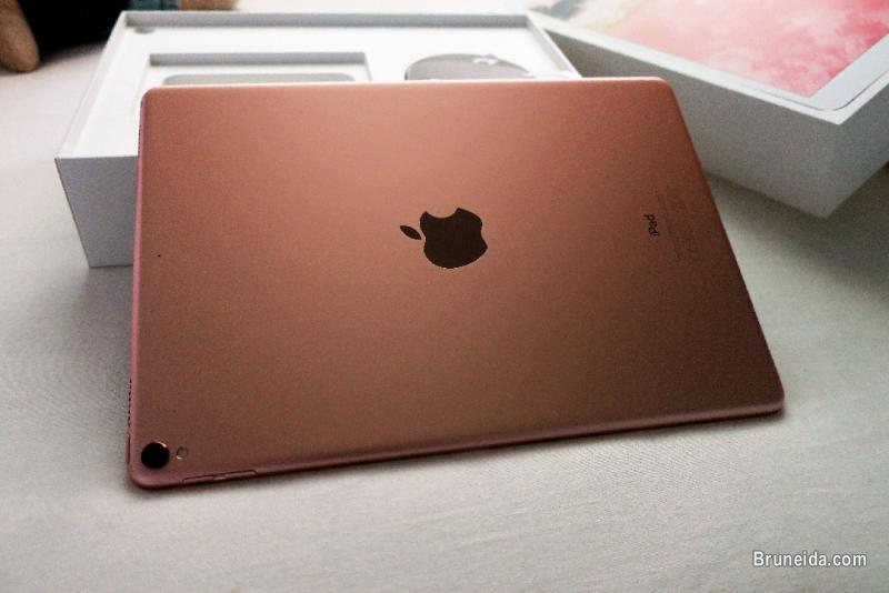 I pad pro 64gb rose gold for sell - image 2
