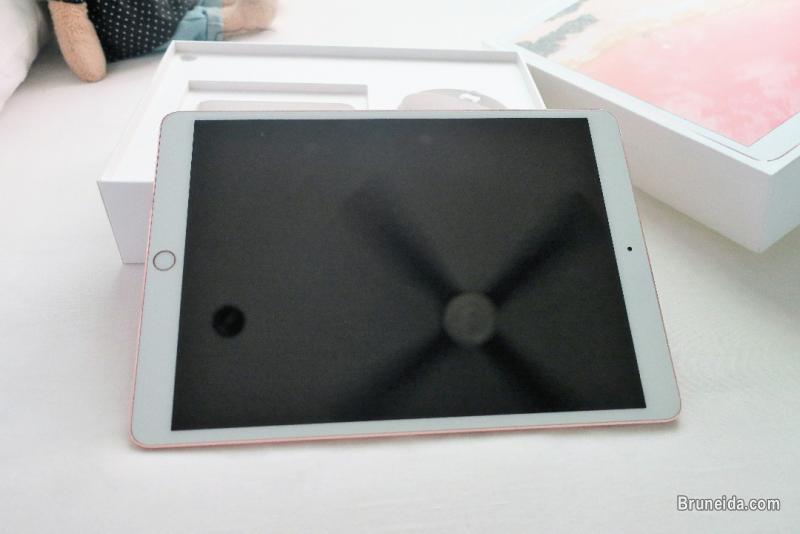 I pad pro 64gb rose gold for sell - image 6