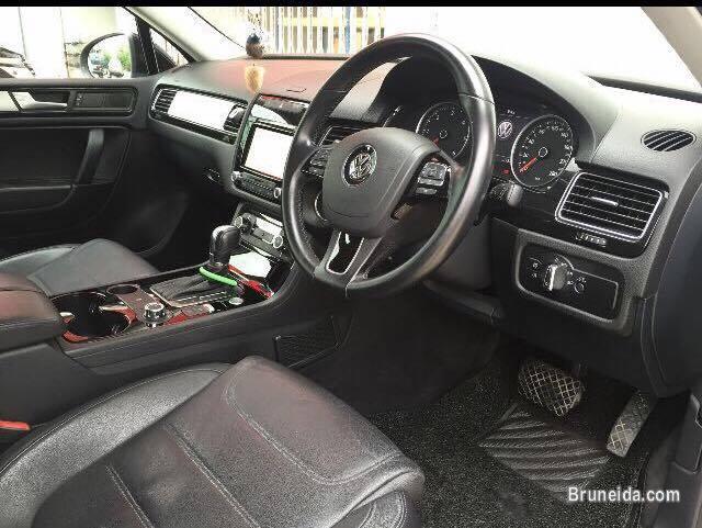 TOUAREG VOLKSWAGEN 3. 0 TDI FOR SALE! - image 5
