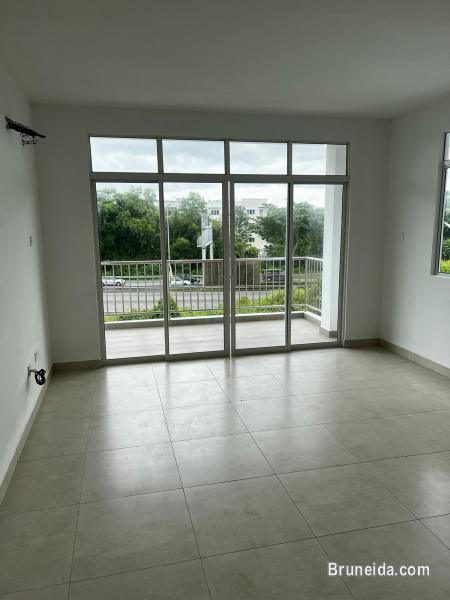 Unit 2E for sale at $195k (open for rentals) - image 4